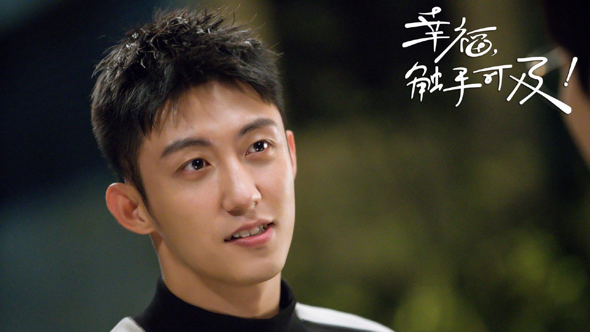 夜幕下的绝杀者,门迪一夫当关,里昂终场逆转那不勒斯