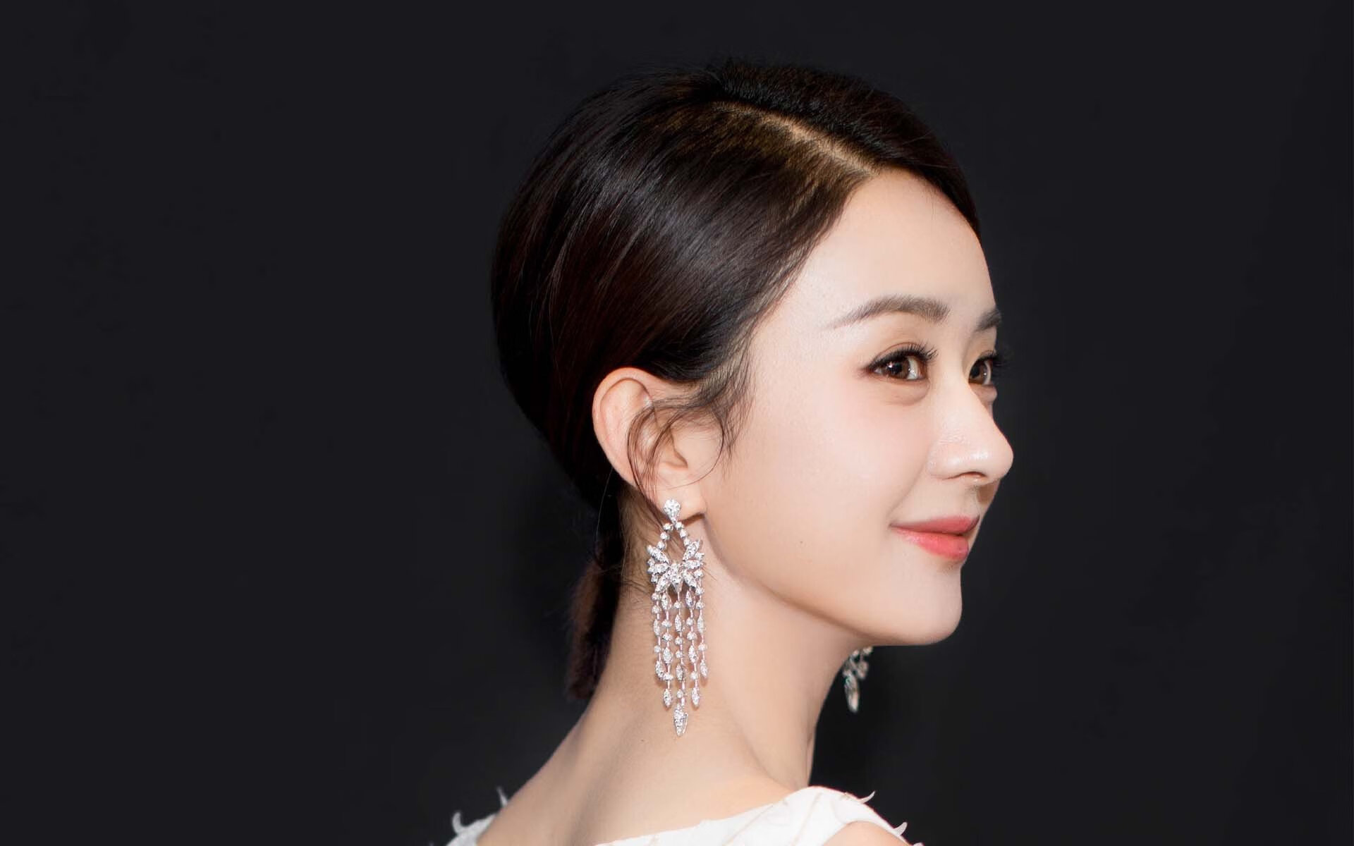 戈贝尔空降CBA之夜,当法式巨塔在山西主场轰下23分统治京城防线